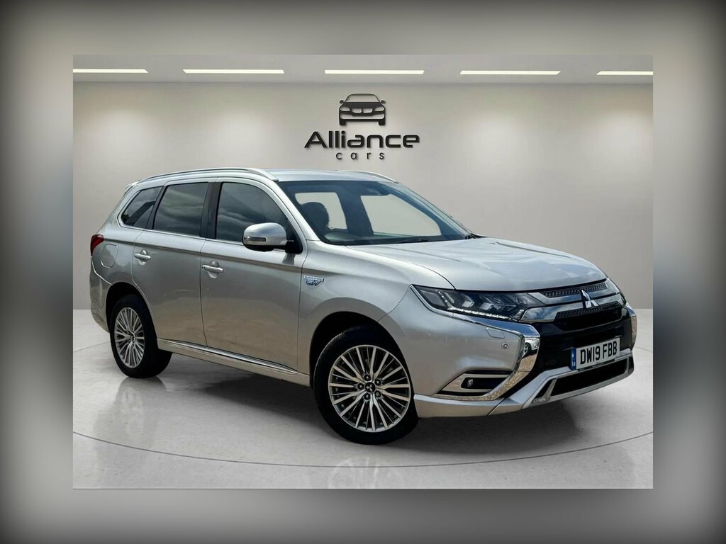 Mitsubishi Outlander 2.4H Twinmotor 13.8Kwh 4Hs Cvt 4Wd Euro 6 Ss Silver