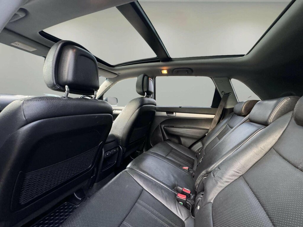 Kia Sorento  Silver #49