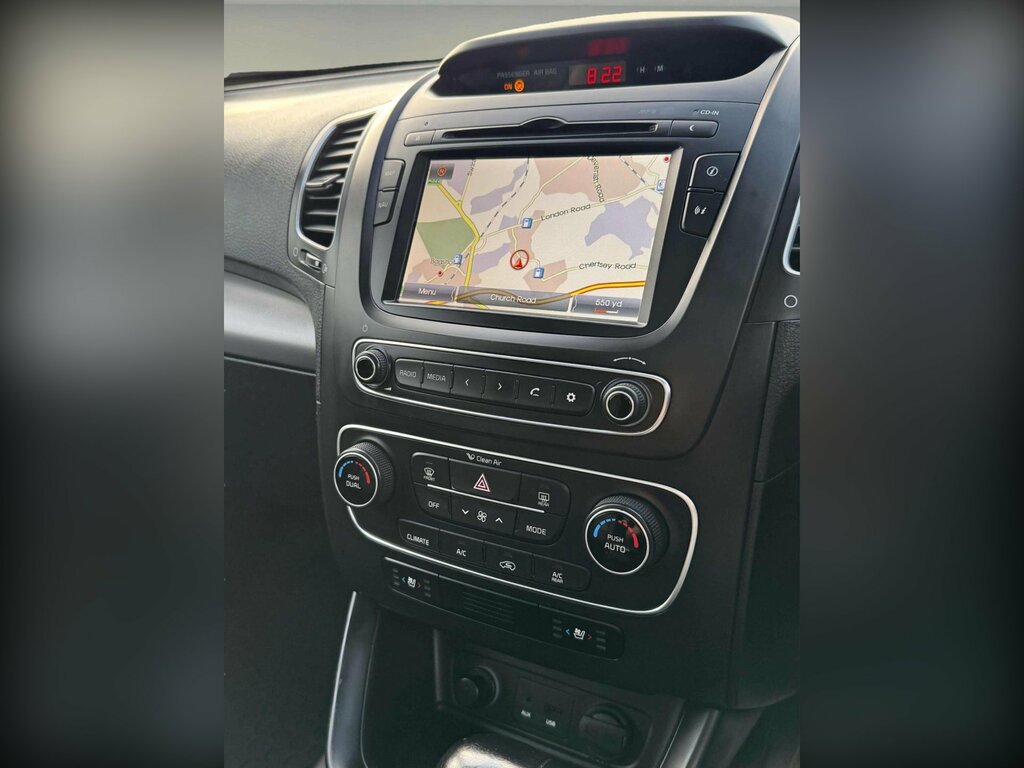 Kia Sorento  Silver #7