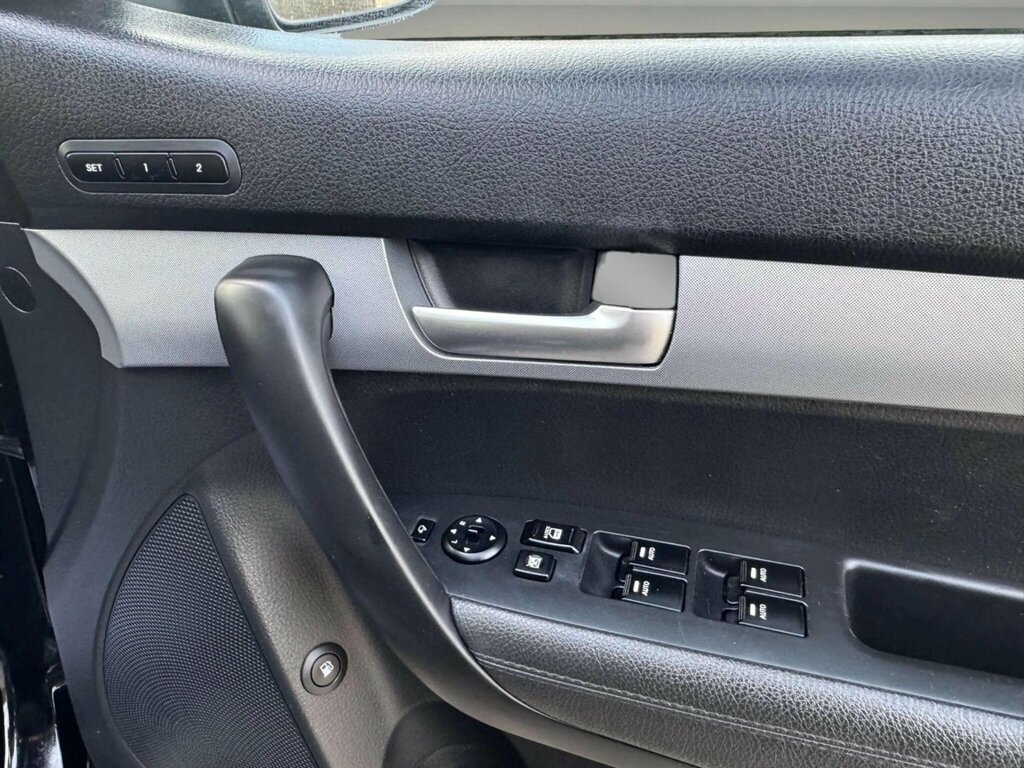 Kia Sorento  Silver #25