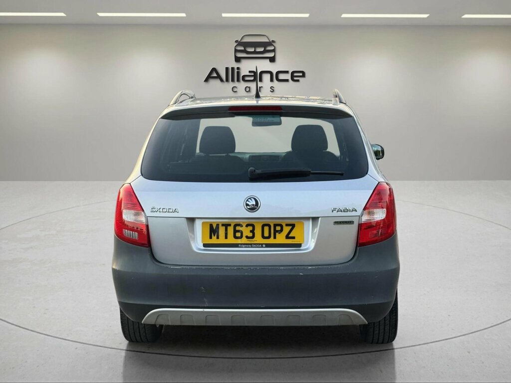 Skoda Fabia Hatchback Silver #16