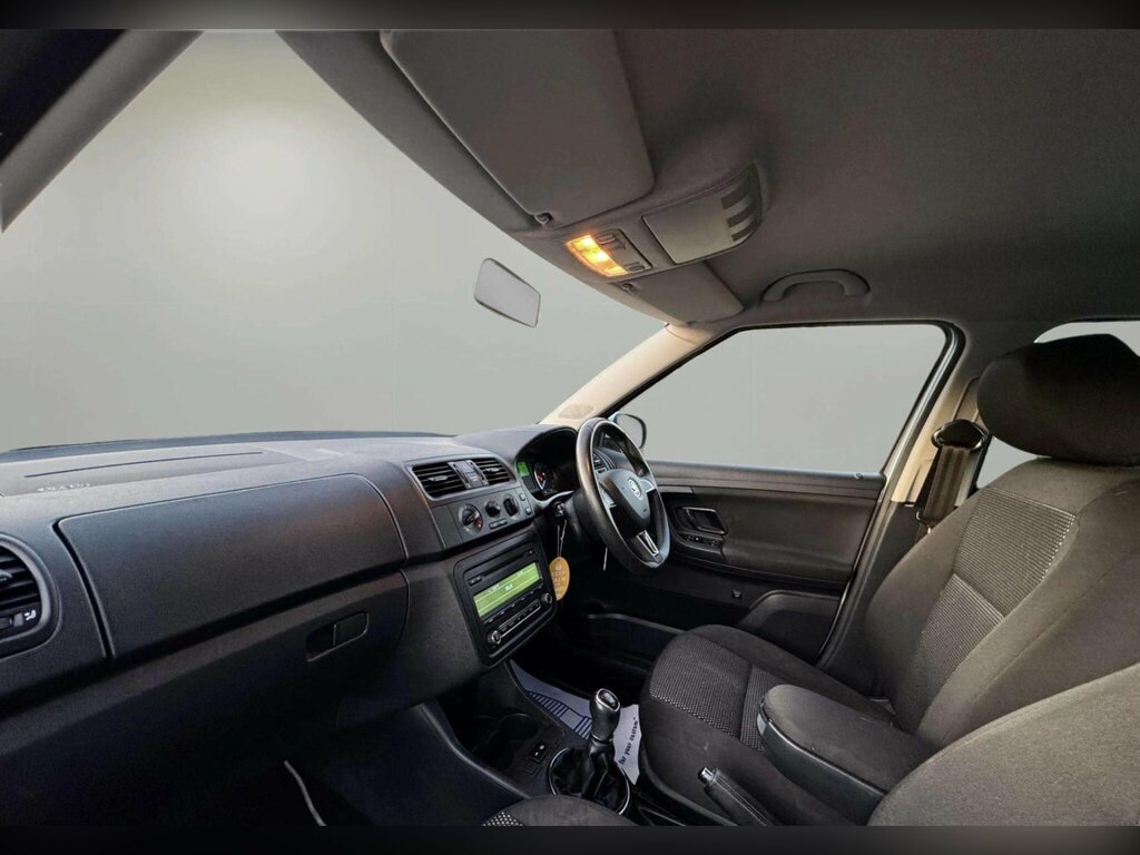 Skoda Fabia Hatchback Silver #29