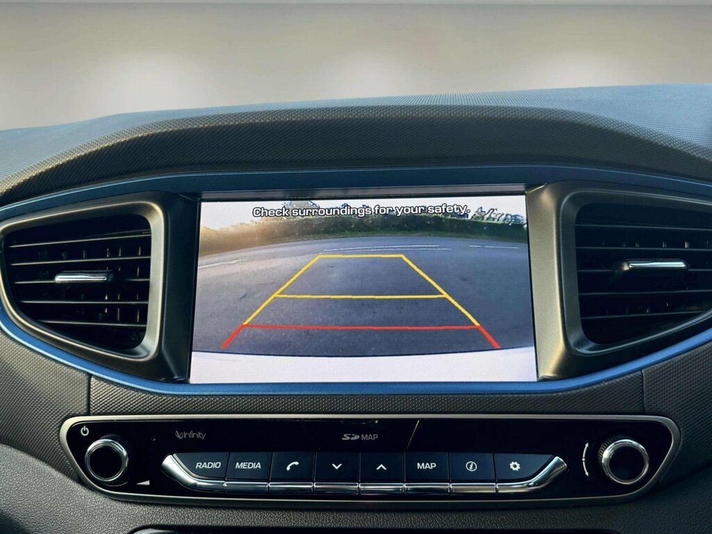 Hyundai Ioniq Premium Silver #6