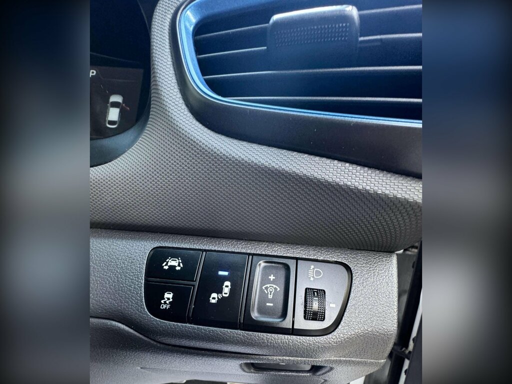Hyundai Ioniq Premium Silver #26