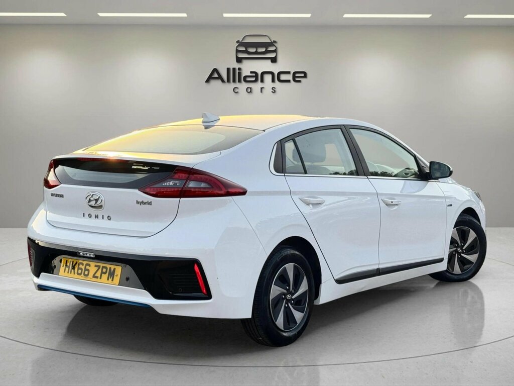 Hyundai Ioniq Premium Silver #18