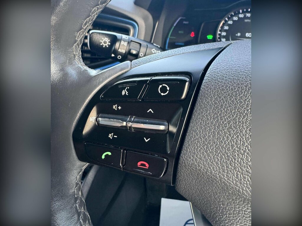 Hyundai Ioniq Premium Silver #30