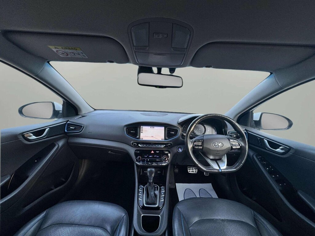 Hyundai Ioniq Premium Silver #50
