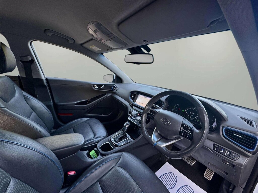 Hyundai Ioniq Premium Silver #23