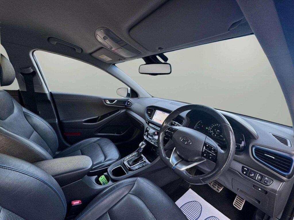 Hyundai Ioniq Premium Silver #2
