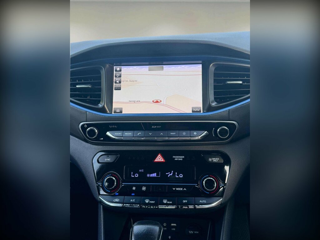 Hyundai Ioniq Premium Silver #7