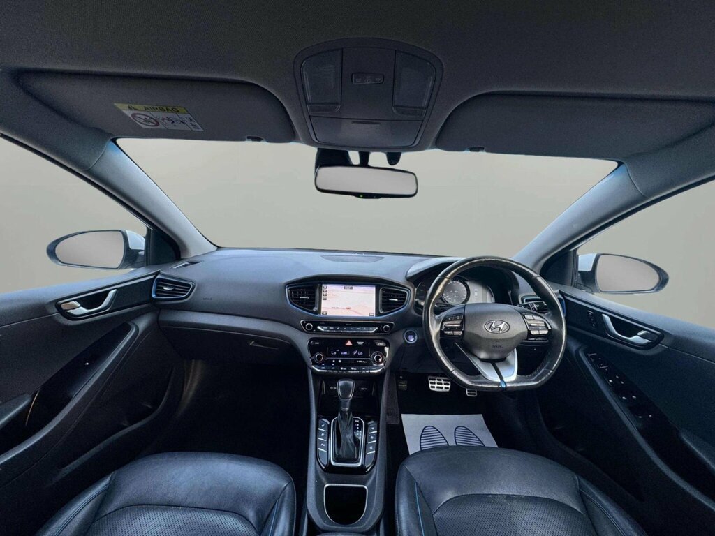 Hyundai Ioniq Premium Silver #4