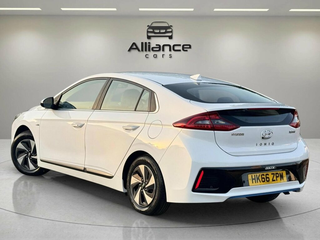 Hyundai Ioniq Premium Silver #3
