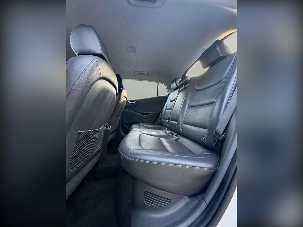 Hyundai Ioniq Premium Silver #42