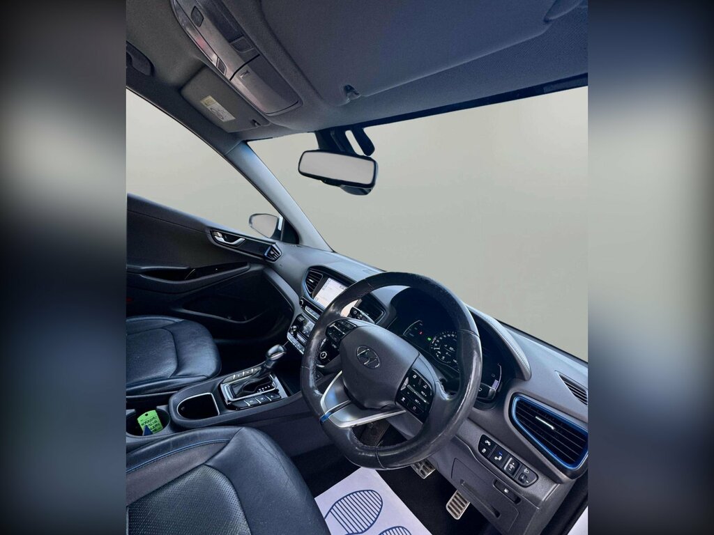 Hyundai Ioniq Premium Silver #36