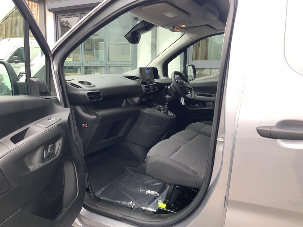 Peugeot Partner 1.5 Professional Plus Panel Van 6Dr  #10