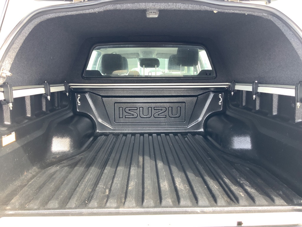 Isuzu D-Max 1.9 V-cross Double Cab 4X4  #12