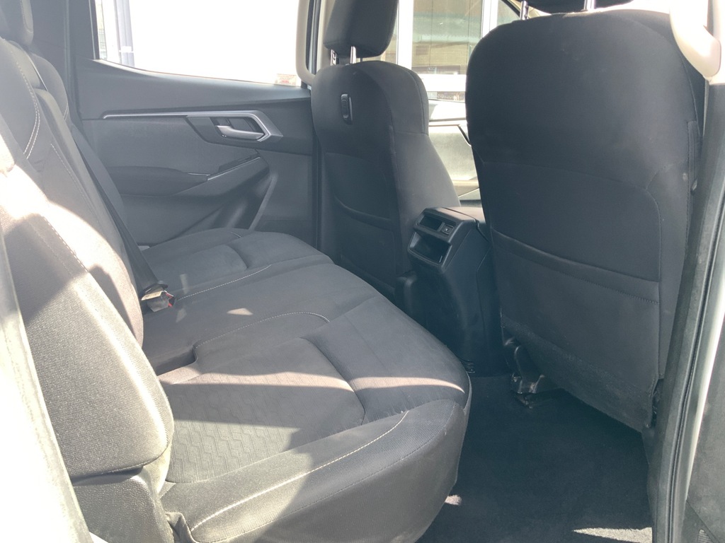 Isuzu D-Max 1.9 V-cross Double Cab 4X4  #15