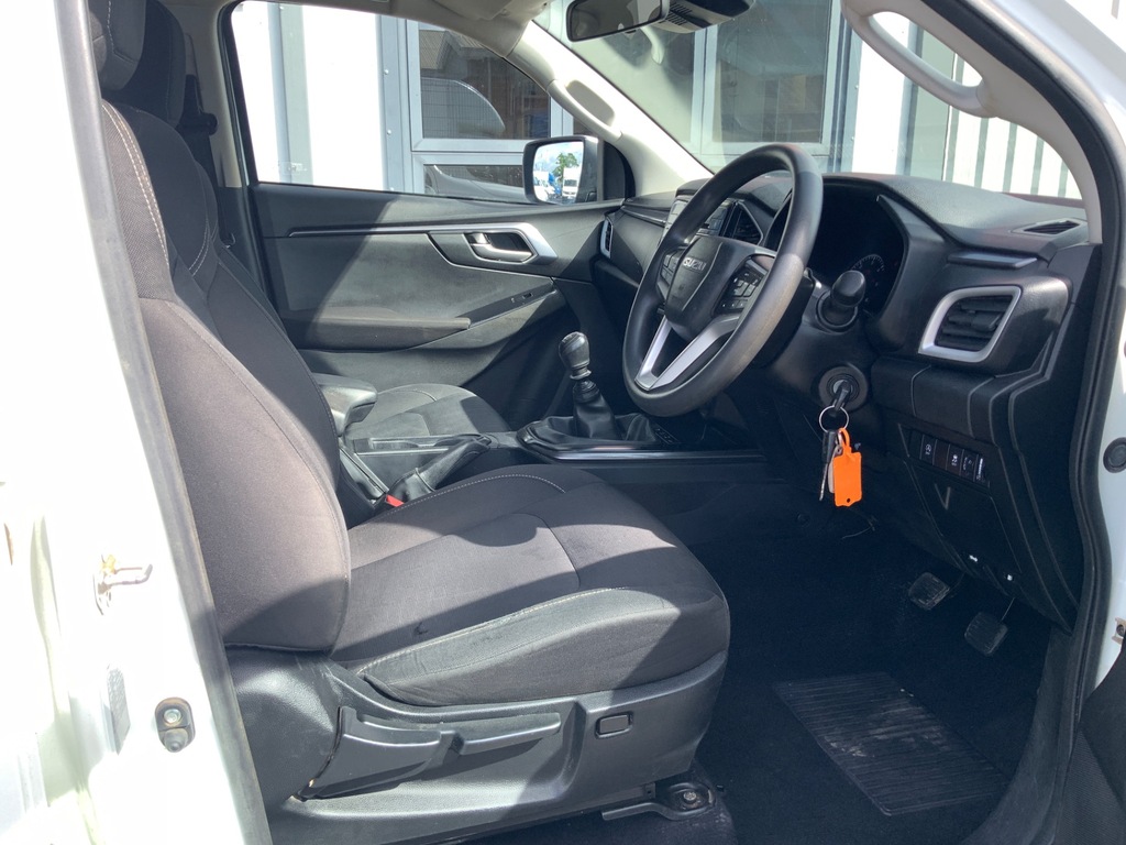 Isuzu D-Max 1.9 V-cross Double Cab 4X4  #14