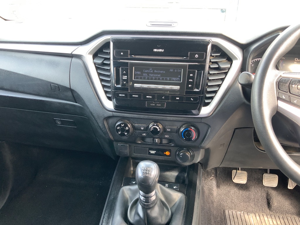 Isuzu D-Max 1.9 V-cross Double Cab 4X4  #16