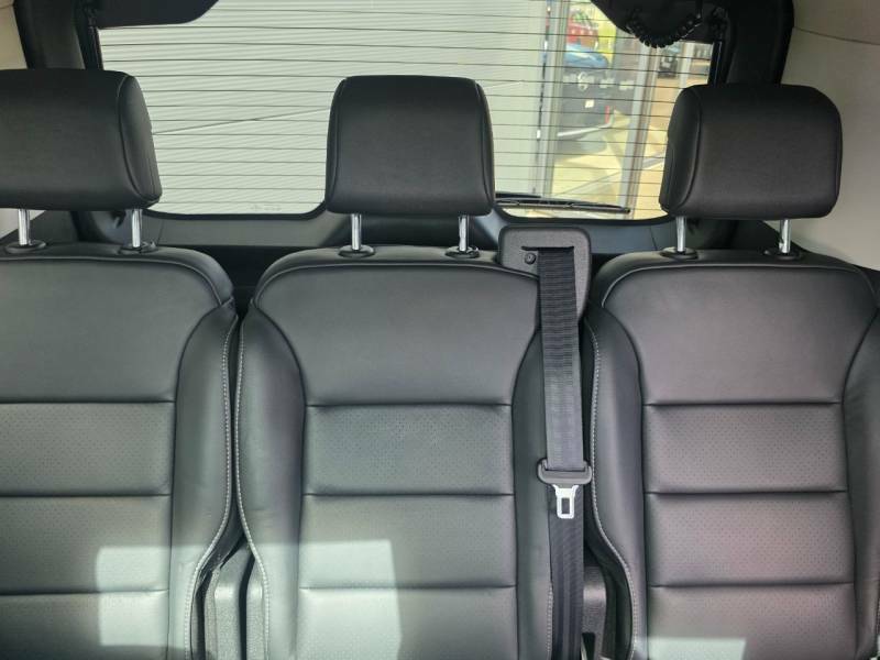 Peugeot Traveller 2L Active Black #24