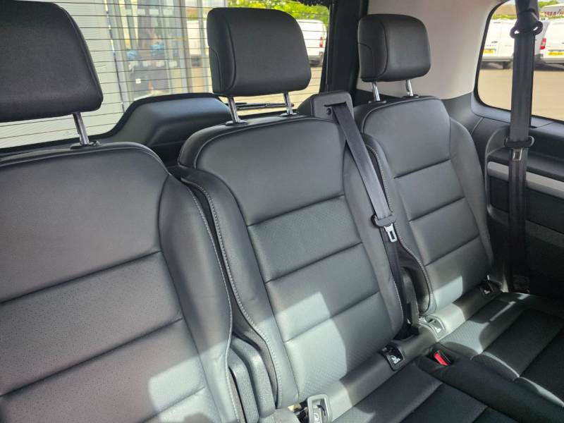 Peugeot Traveller 2L Active Black #17