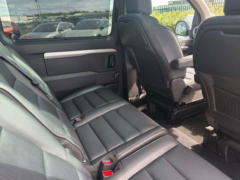Peugeot Traveller 2L Active Black #18