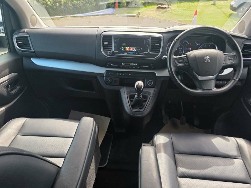 Peugeot Traveller 2L Active Black #13