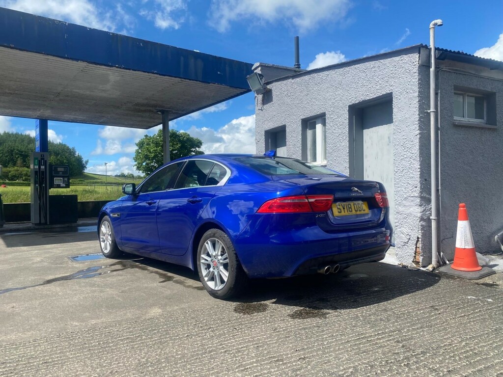 Jaguar XE Saloon 2.0 D Prestige 2018 Blue #3