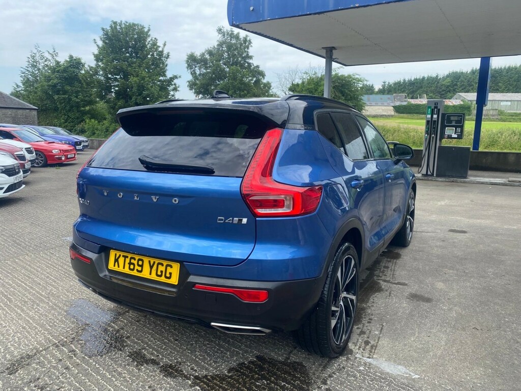 Volvo XC40 Suv 2.0 R-design Pro D4 Awd 2020 KT69YGG Blue #2