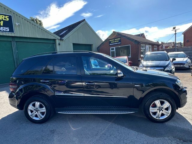 Mercedes-Benz M Class 3.0 Ml320 Cdi Edition 10 Suv 7G-tronic Black #4