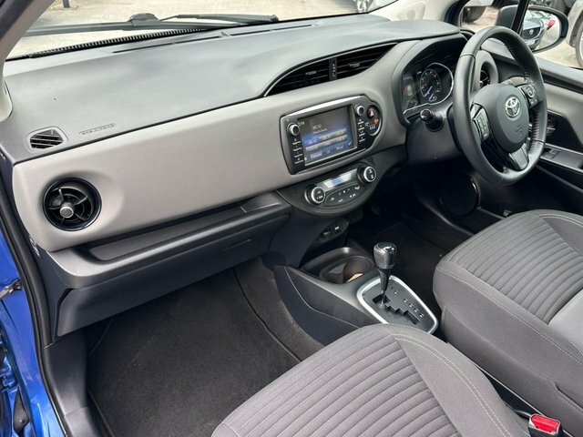 Toyota Yaris Icon Tech Blue #33