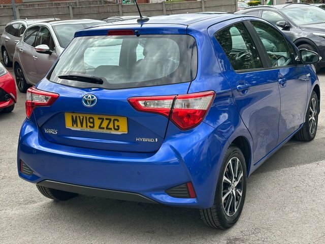 Toyota Yaris 1.5 Vvt-h Icon Tech Hatchback Hybrid E- Blue #4