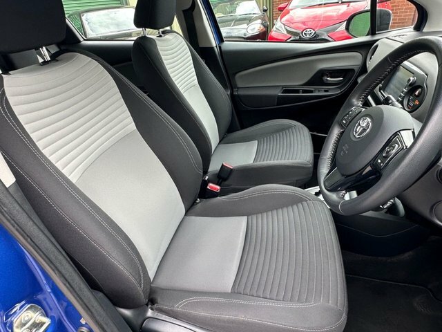 Toyota Yaris Icon Tech Blue #36