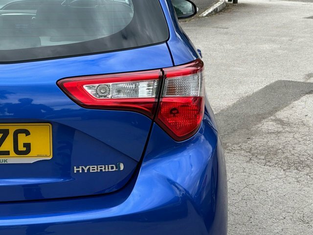 Toyota Yaris Icon Tech Blue #30