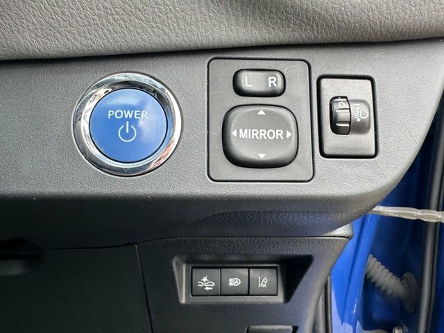 Toyota Yaris Icon Tech Blue #27