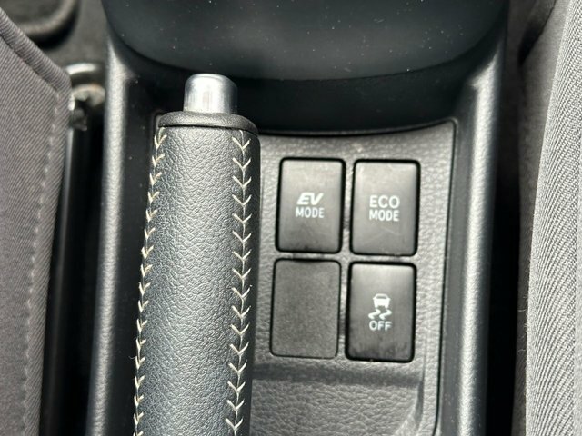 Toyota Yaris Icon Tech Blue #13