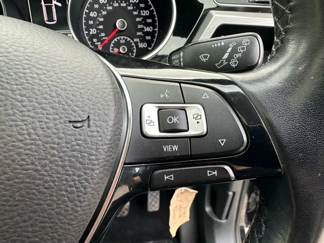 Volkswagen Touran Sel Black #28