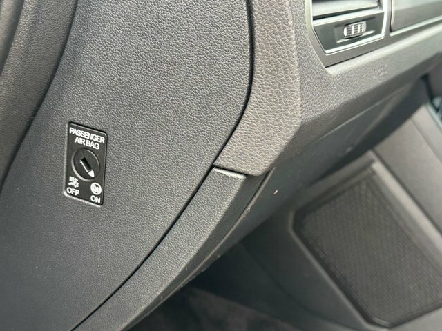 Volkswagen Touran Sel Black #37