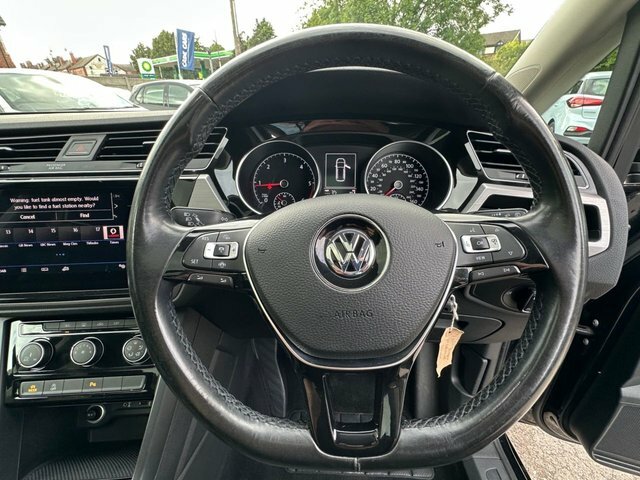 Volkswagen Touran Sel Black #27
