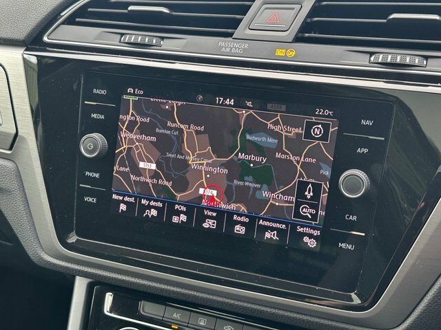 Volkswagen Touran 1.6 Tdi Se Family Mpv Euro 6 S Black #2