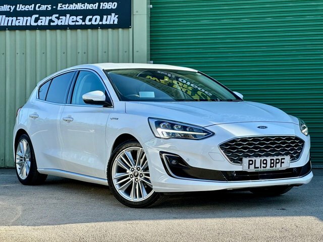 Ford Focus 1.0T Ecoboost Vignale Hatchback Eu White