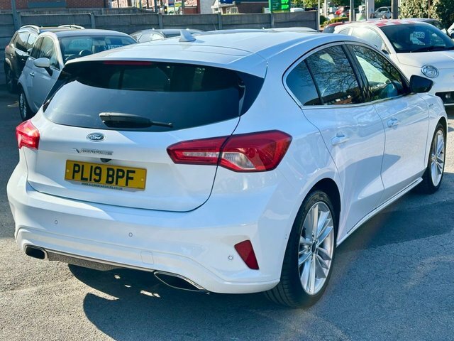 Ford Focus 1.0T Ecoboost Vignale Hatchback Eu White #4