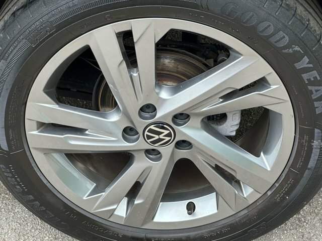 Volkswagen Taigo Suv White #50