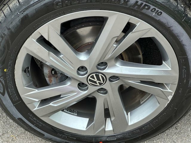 Volkswagen Taigo Suv White #49