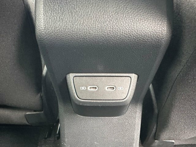Volkswagen Taigo Suv White #39