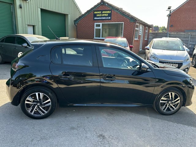 Peugeot 208 1.2 Puretech Active Premium Hatchback Black #5