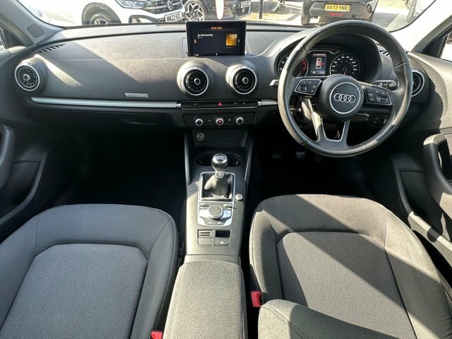 Audi A3 1.0 Tfsi Se Sportback Euro 6 S White #3