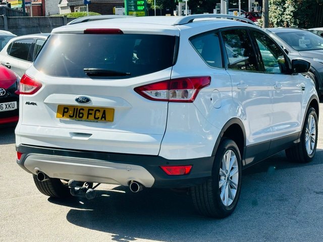 Ford Kuga 2.0 Tdci Titanium Suv Powershift Awd Eu White #4