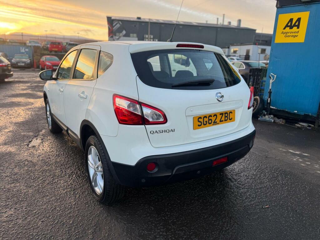 Nissan Qashqai 1.6 Acenta Cvt 2Wd Euro 5 White #4