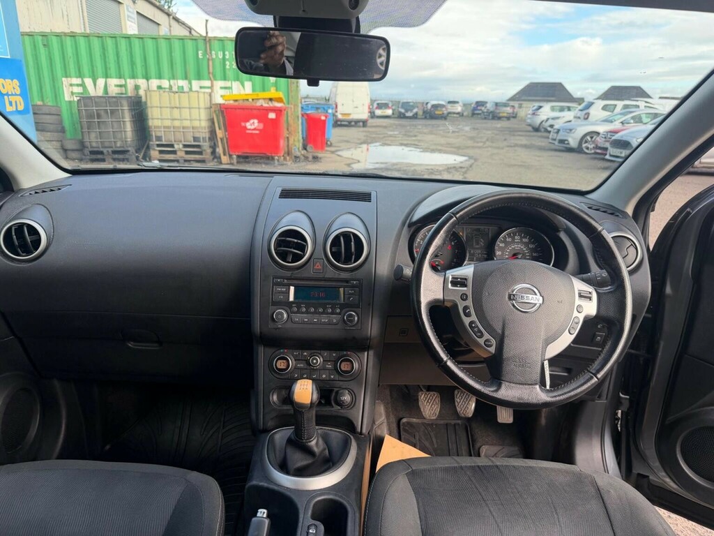 Nissan Qashqai Acenta Dci 110 Silver #25